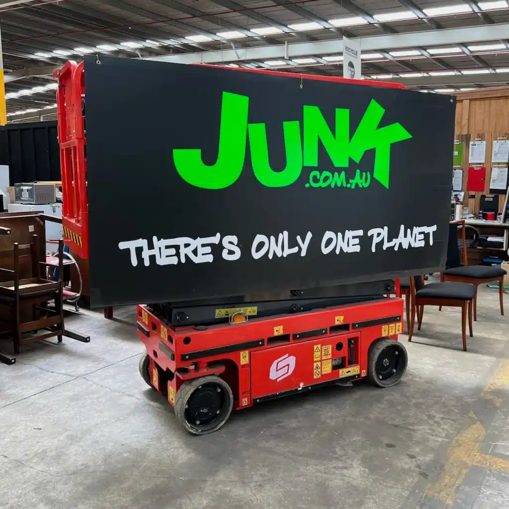 How Junk Removal Boosts Business Commercial Space Efficiency