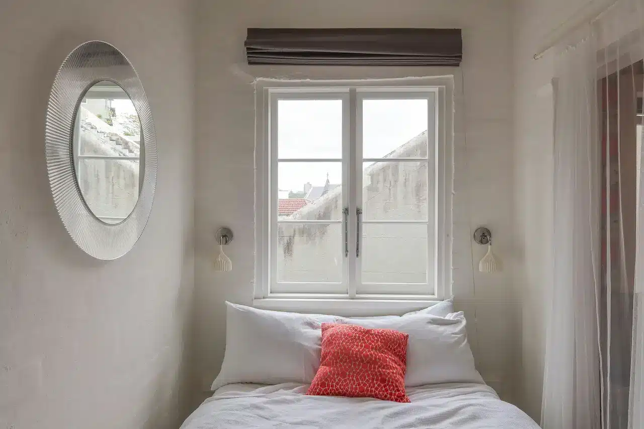 A White Aesthetic Room Ideas For Small Rooms